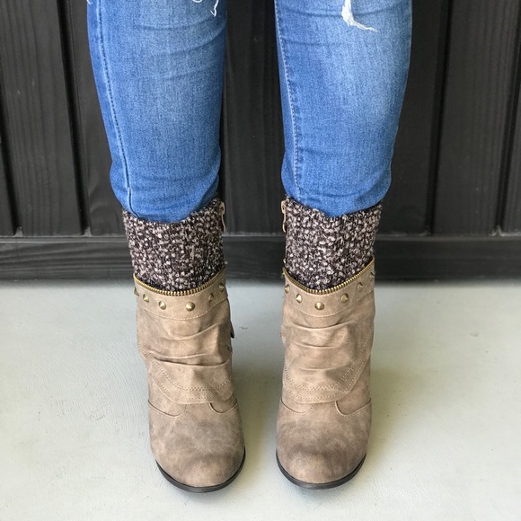 Sock Collar Rushed Top Studs Chunky Heel Boots - Picture 4 of 5